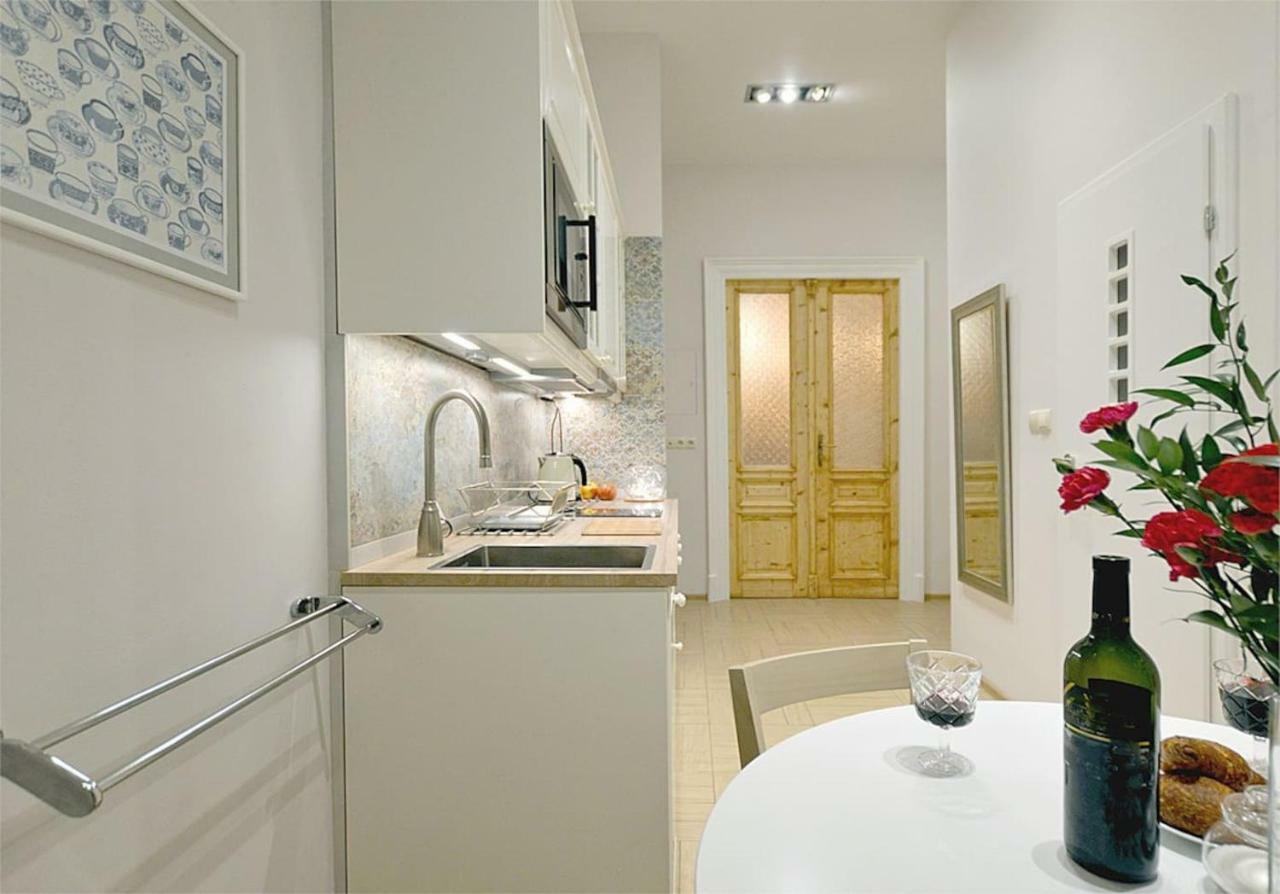 Art Apartments W Centrum Krakowa Esterno foto